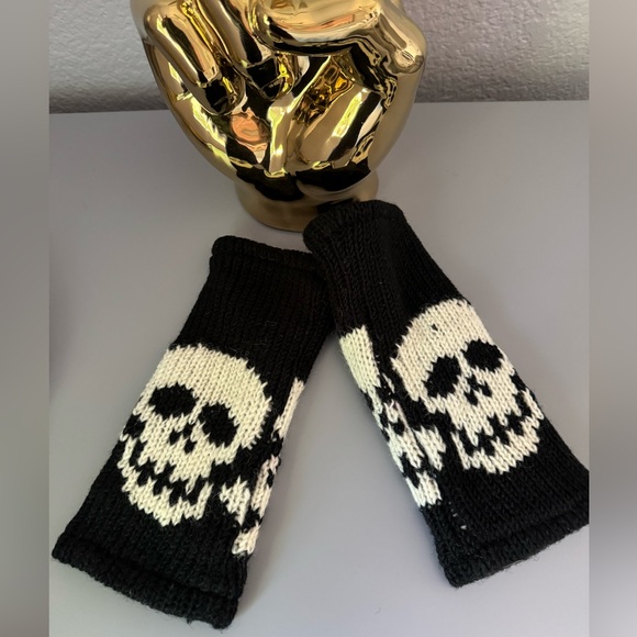 NWT Nepal Handmade Zen Jen Skull Fingerless Wool Mittens W/ Soft Lining,One Size - Picture 1 of 9